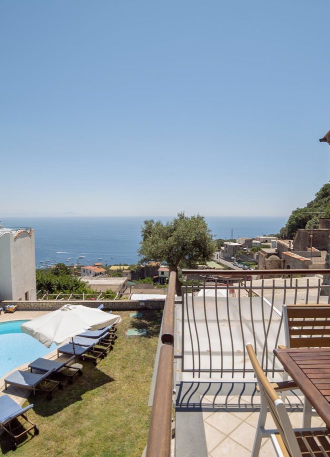 Olga's-Residence---Amalfi-Coast-Villa-sorrento-apartment-private-pool-Naples-Pompeii-Capri-Island-ItalyDS01924